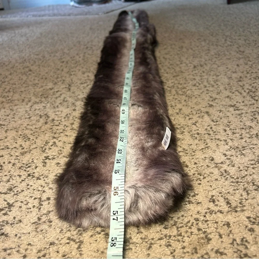 NWT Jaclyn Smith Brown Quad Faux Fur Scarf